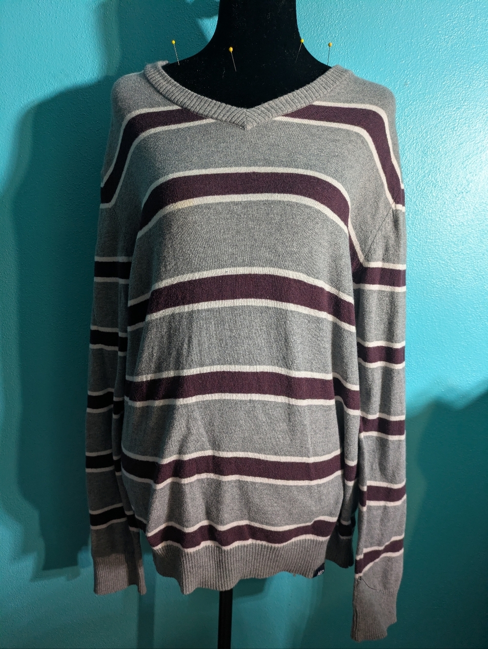 Retro Striped Knit V-Neck Sweater - Cozy & Classic ✨